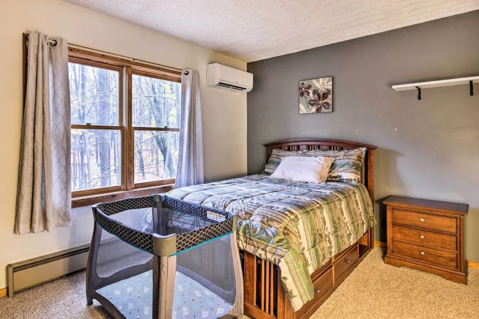 Cozy Alpine Lake Cabin w/ Pool & Lake Access!