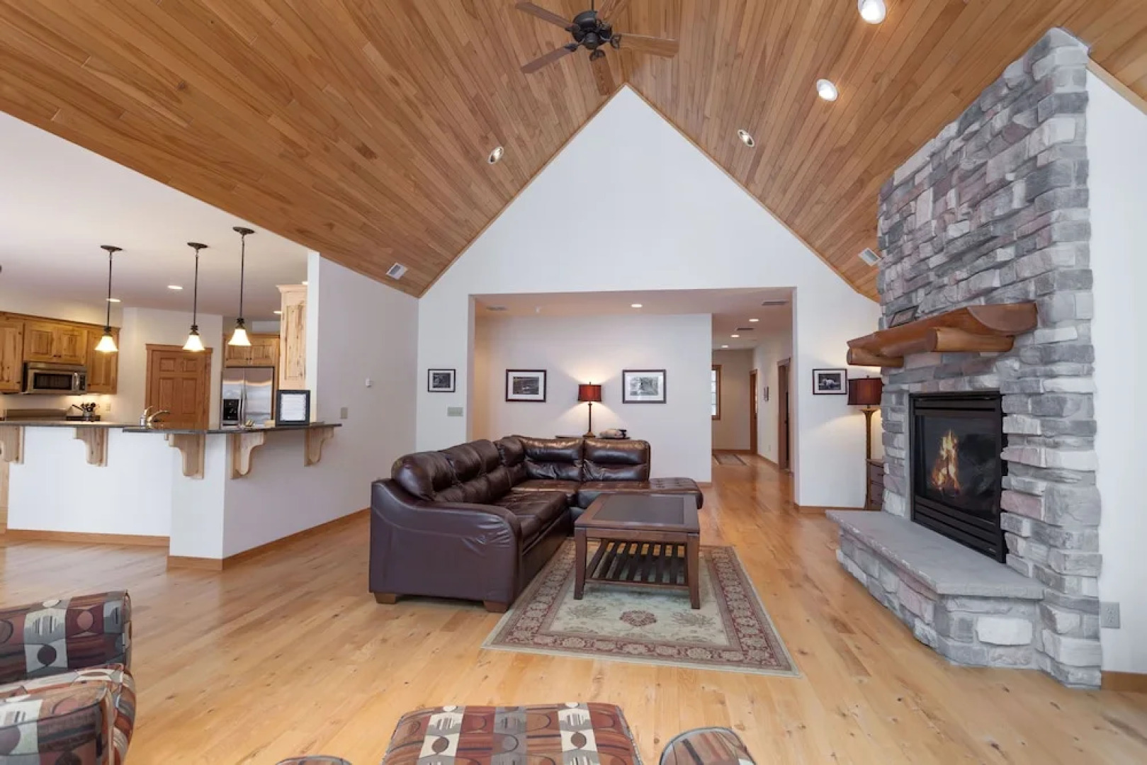 Copperwood #17 - 3 Br Condo