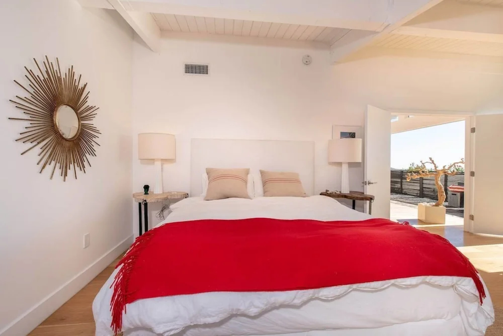 Beautifully Designed Palos Verdes Villa w/ Private Beach and Stunning Views