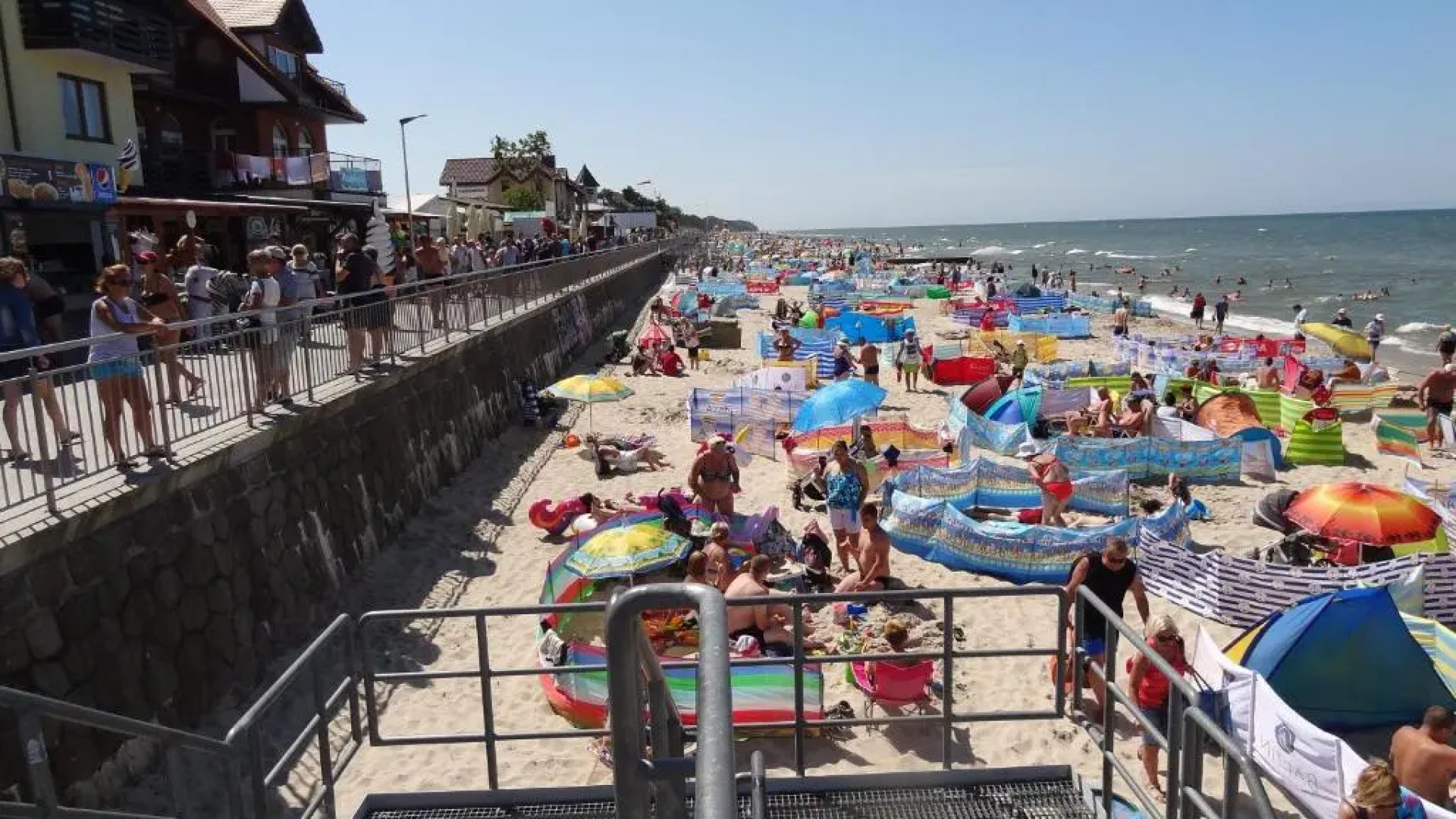 Sarbinowo - ,,Apartament 32 u Ewy,, duży , całoroczny z Basenem