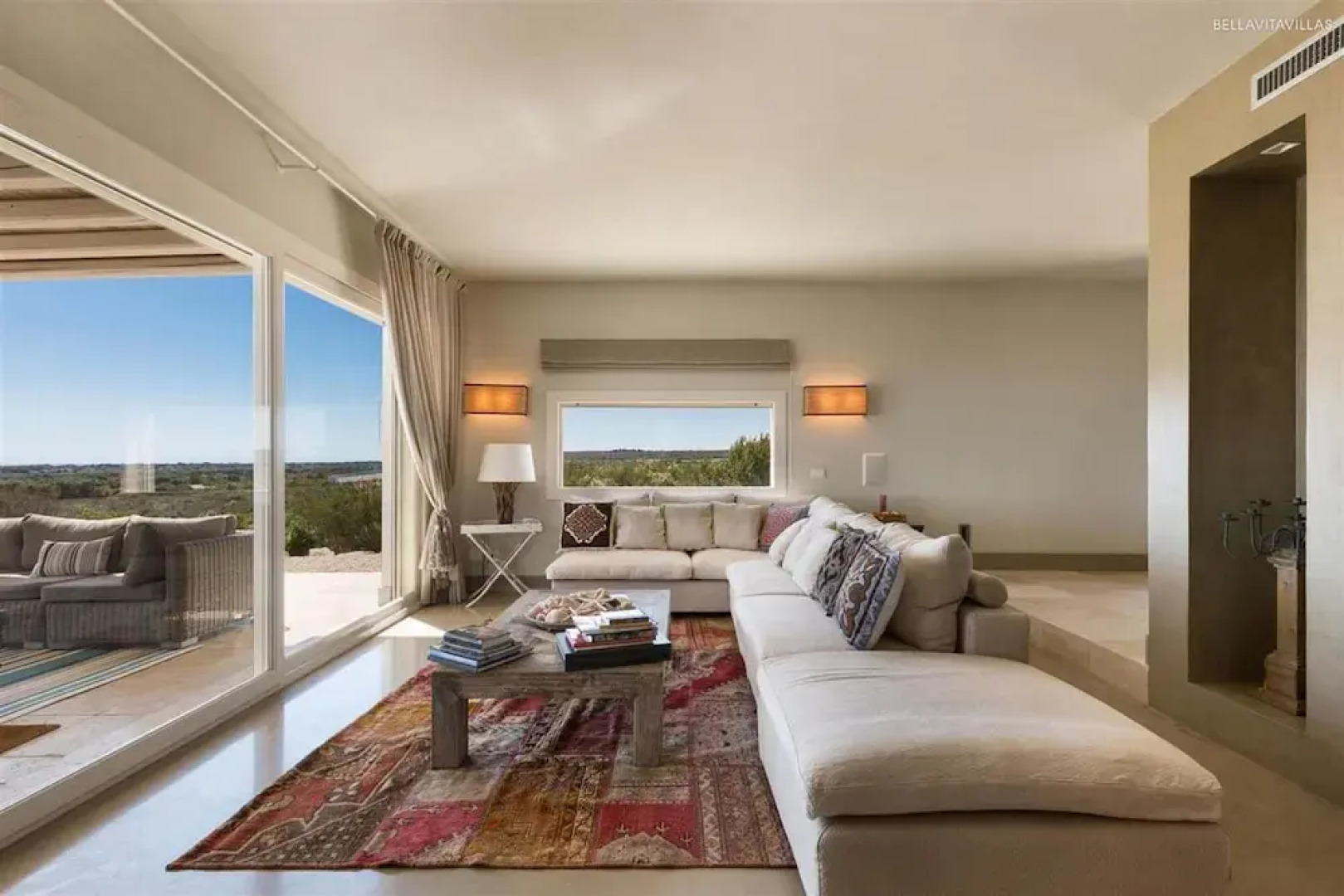 246 Villa Extralusso con Piscina a Manduria