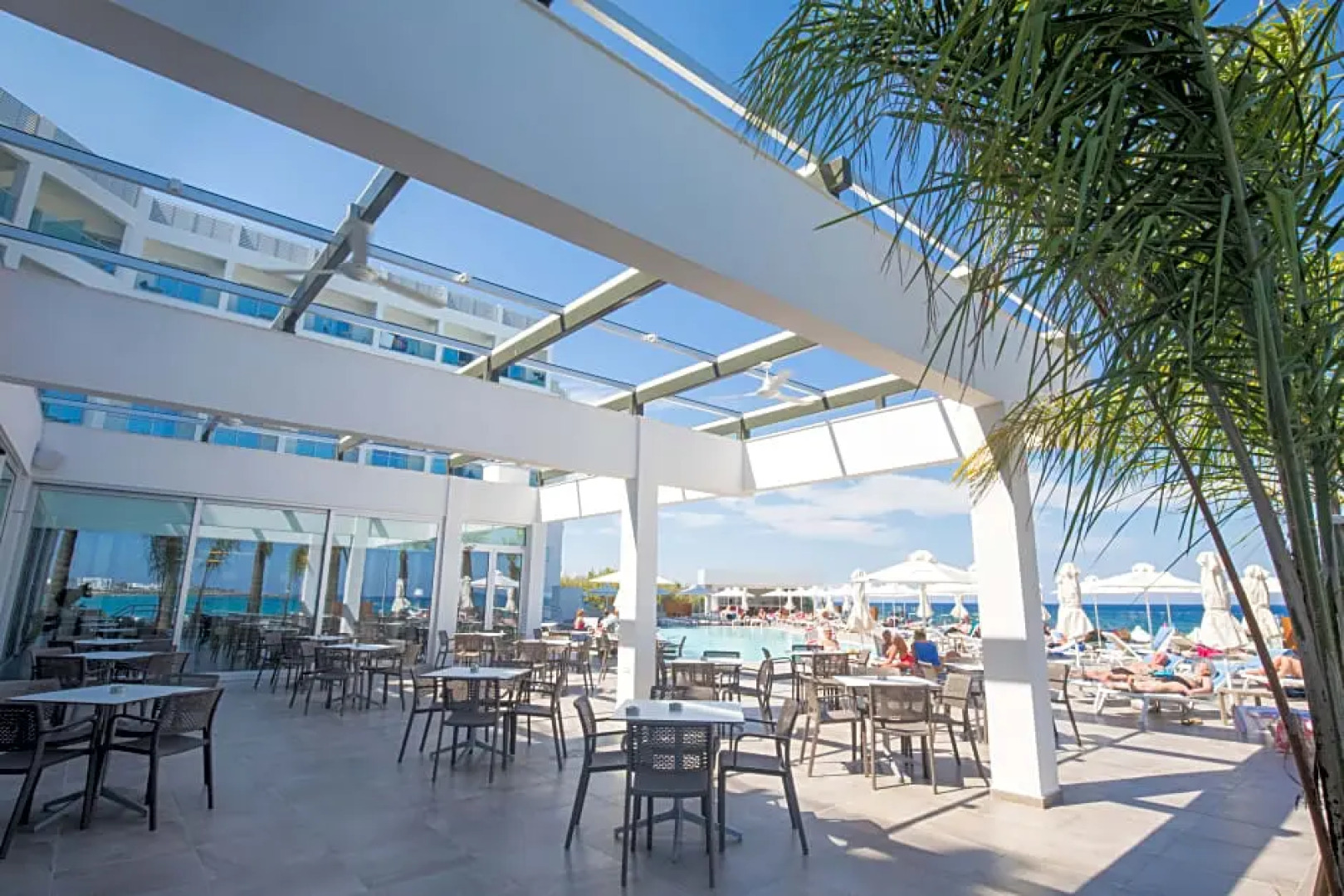 Evalena Beach Hotel Apartments