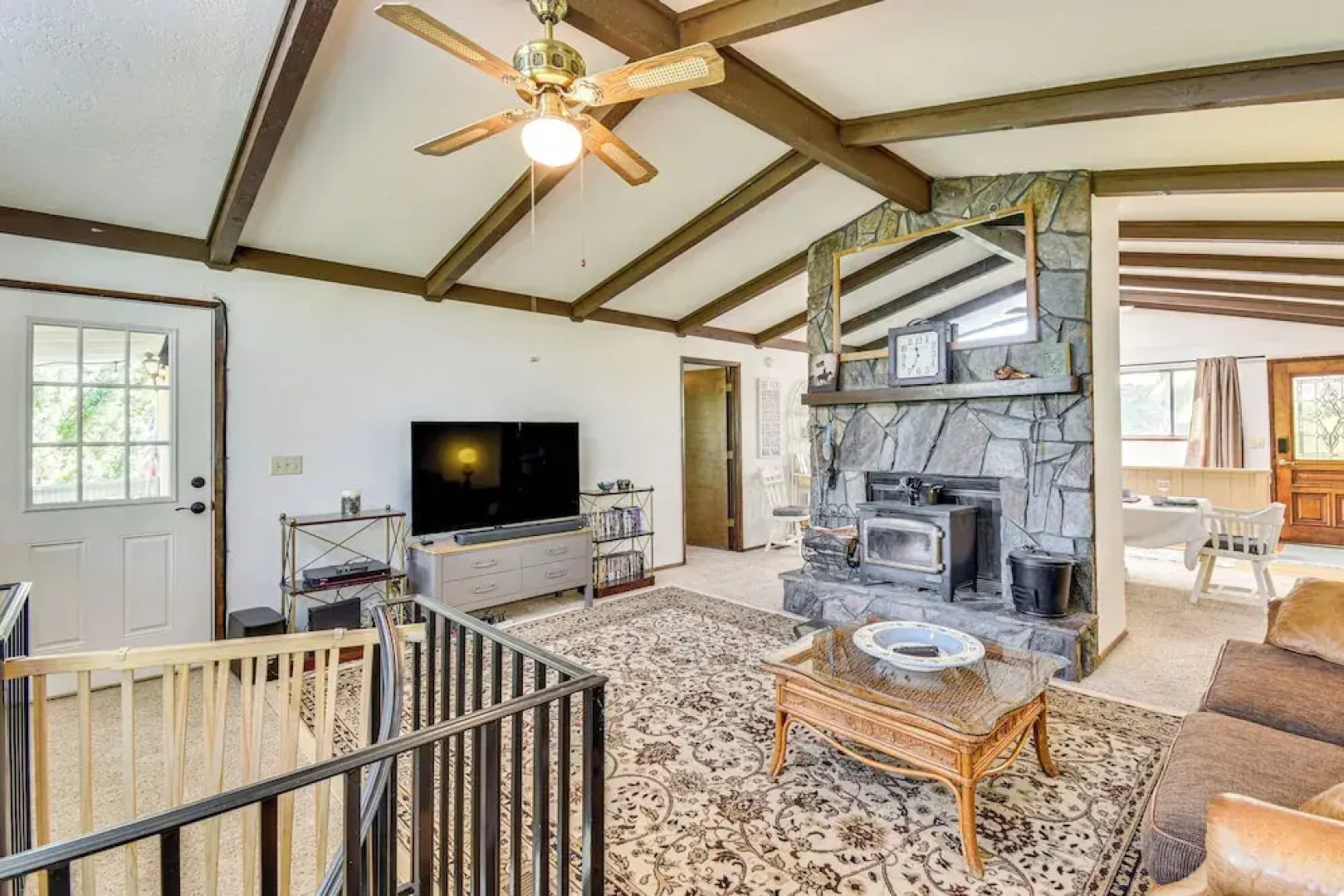 Peaceful Groveland Home w/ Deck + Fire Pit!