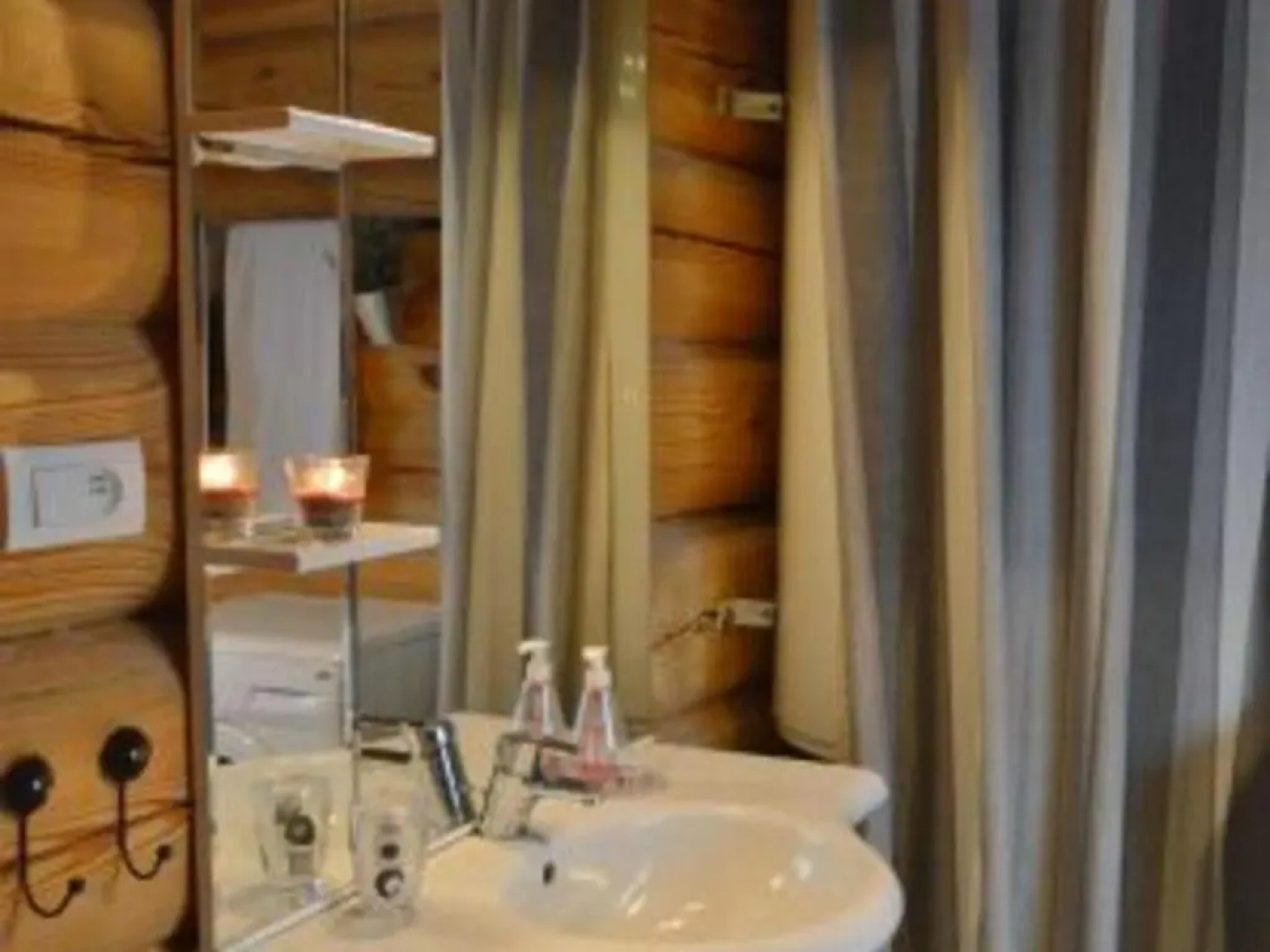 Chalet Anould, 4 PiãˆCes, 6 Personnes - Fr-1-589-49