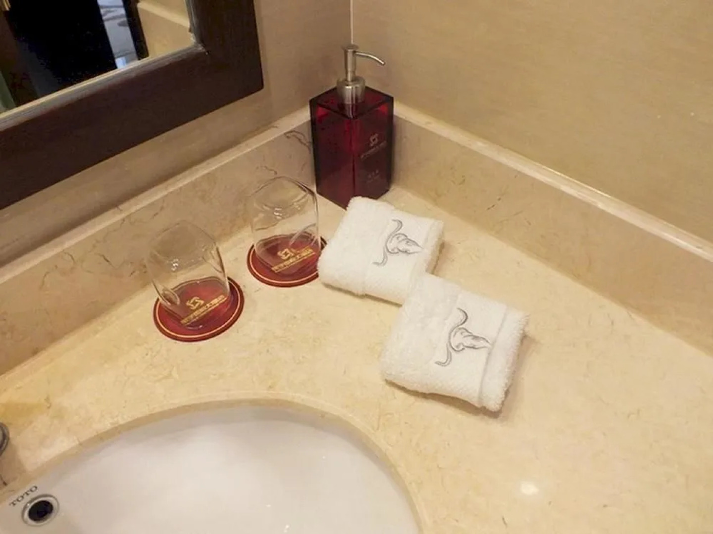 Sanroyal International Hotel