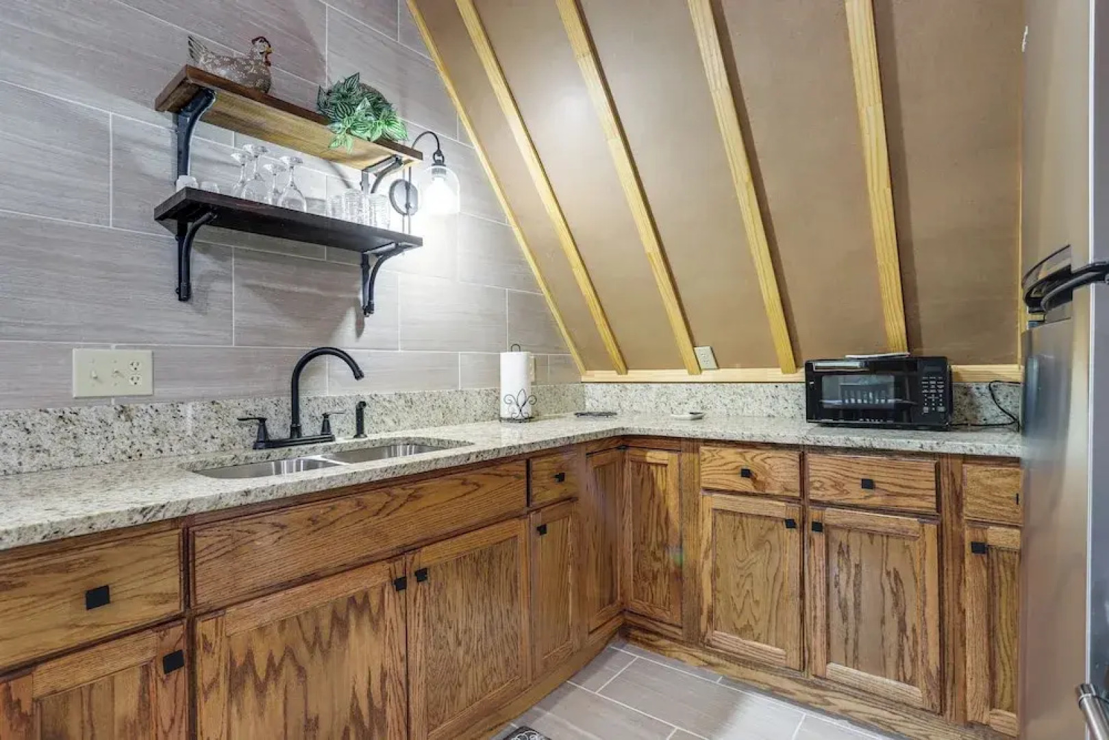 Lake Allatoona Area Studio w/ 2 Decks & Farm Views