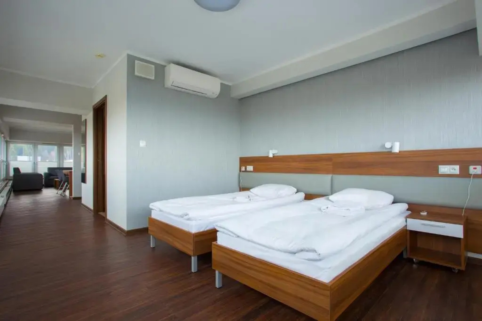 Przedsiębiorstwo Uzdrowiskowe Ustroń Sanatorium i Szpital Uzdrowiskowy Równica