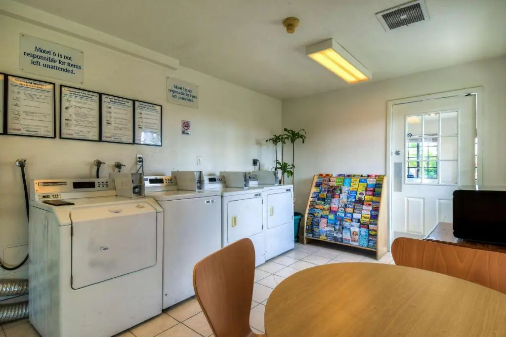 Motel 6 Escondido, CA