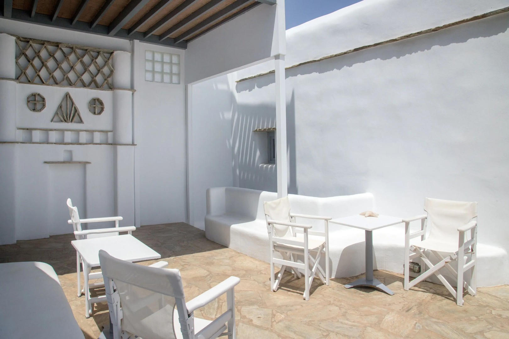 Onar Hotel and Suites