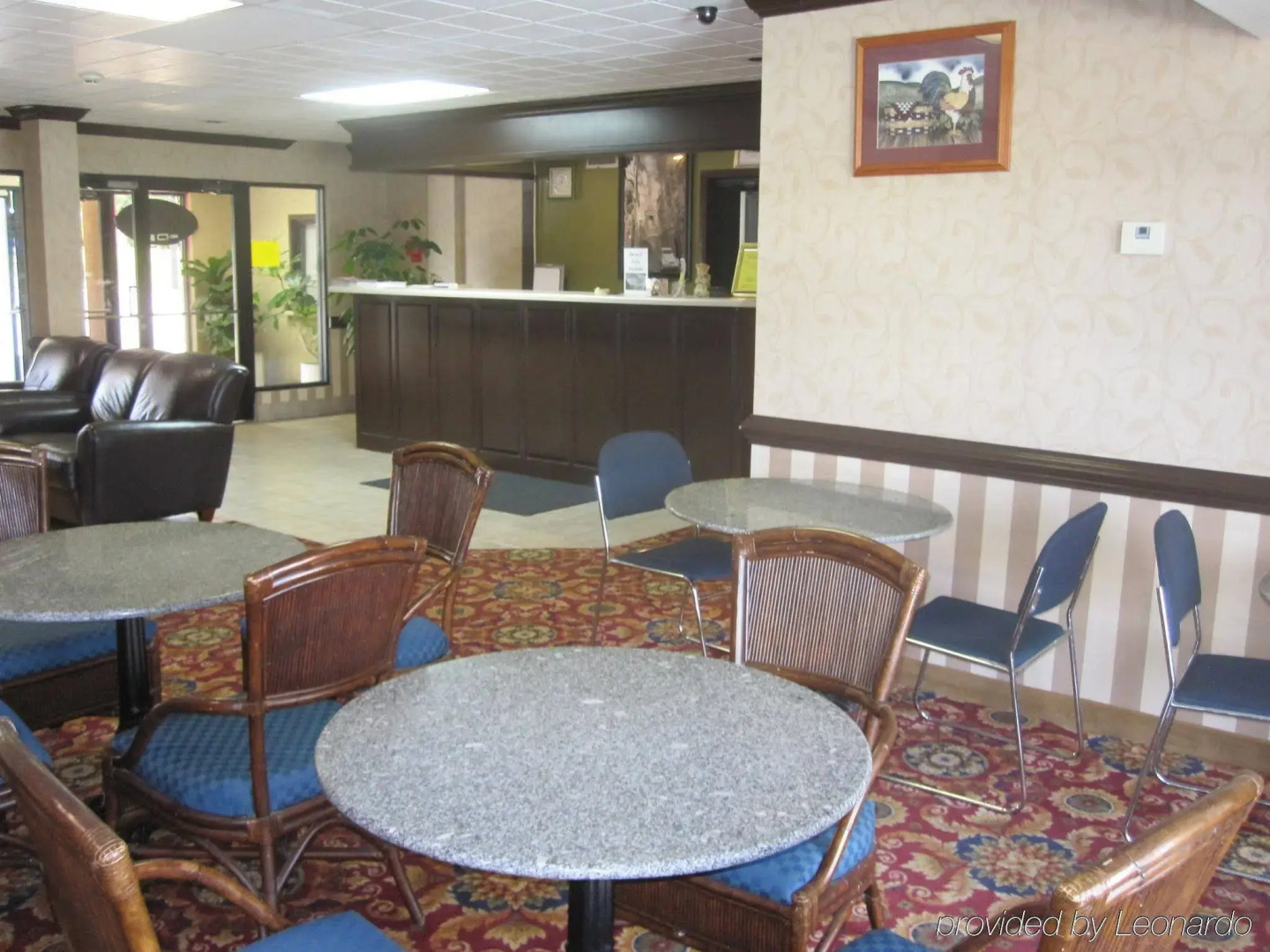 Red Roof Inn & Suites Fayetteville - Fort Bragg