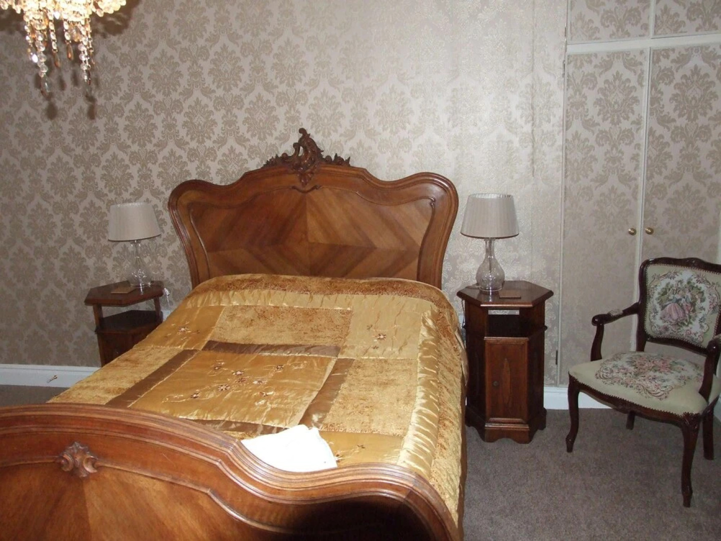 The Red Lion Country Inn