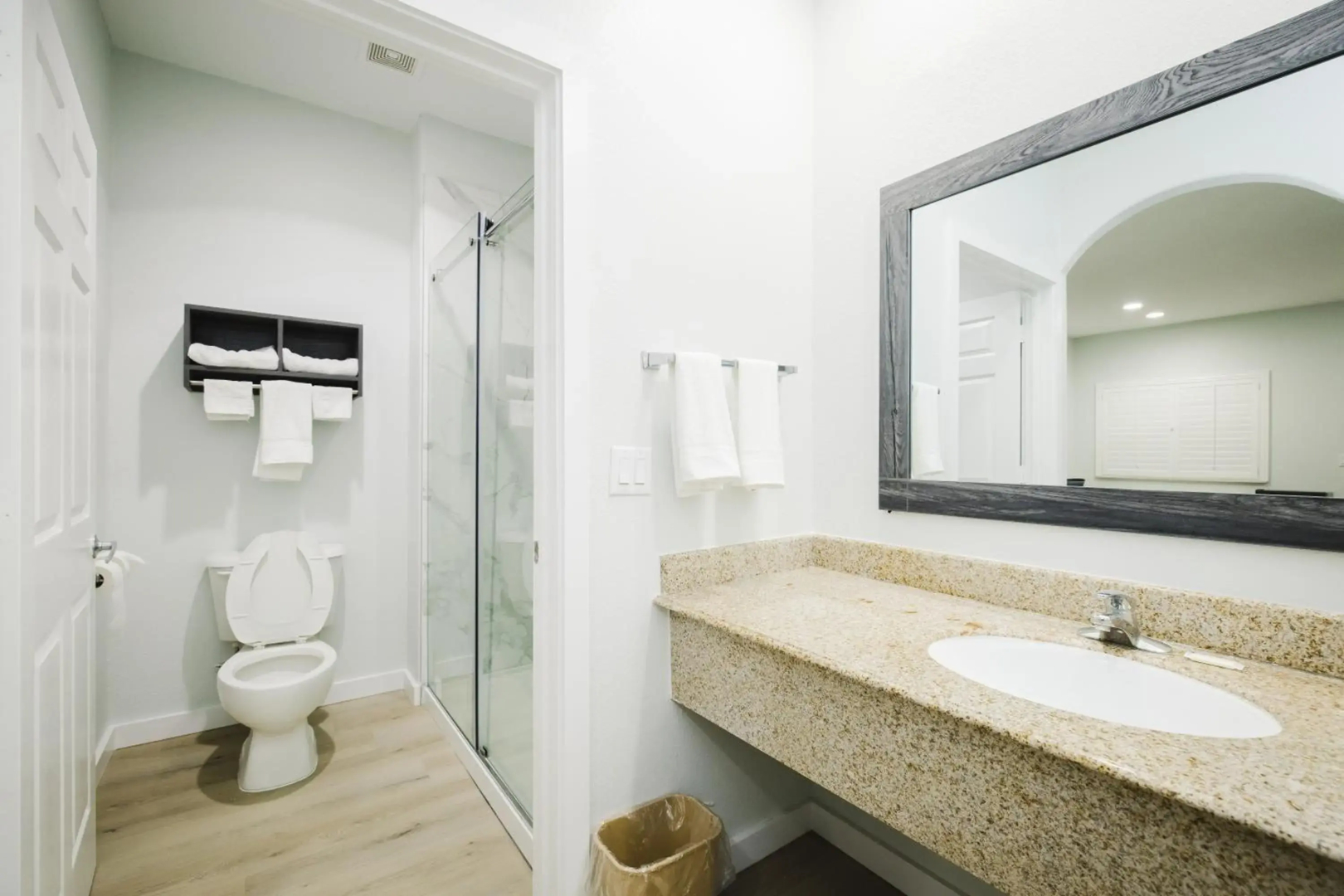 Sapphire Inn and Suites