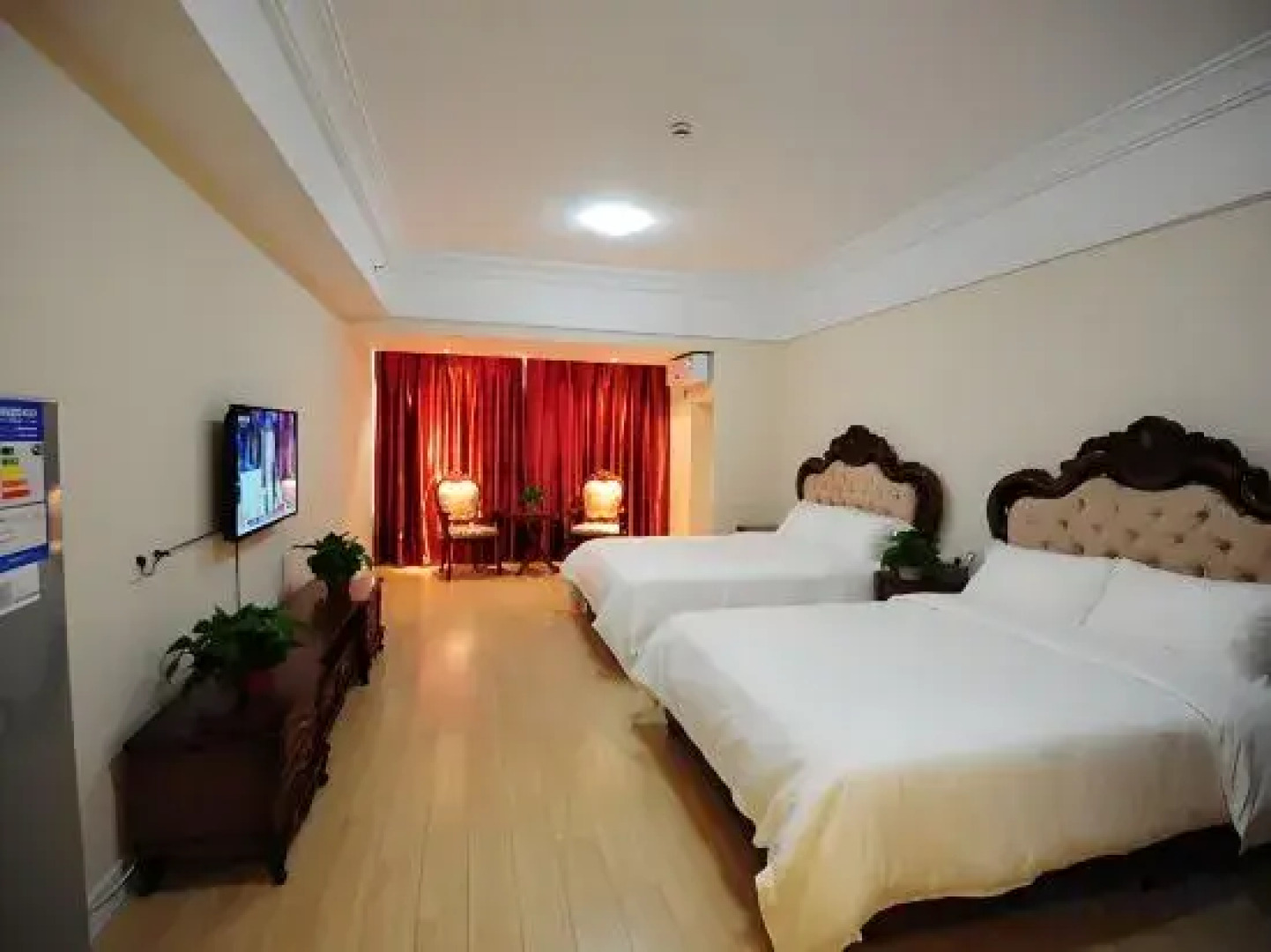 Deep Blue Inn Boutique Holiday Apartment (Qingdao Oriental Movie Metropolis Rongchuangmao Branch)