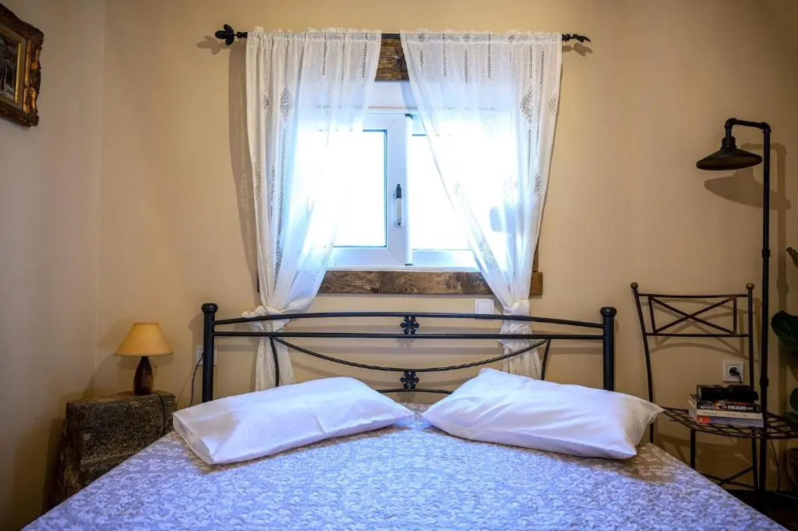 Selana House with outdoor pool