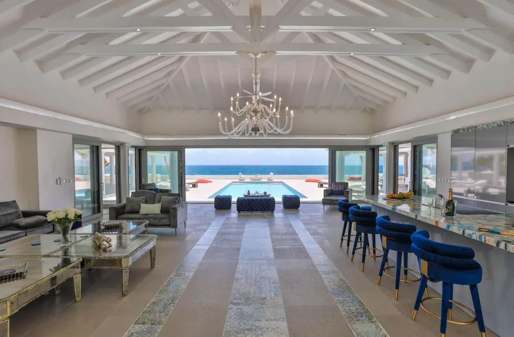 La Perla Palais - Luxury Villa on Private Beach