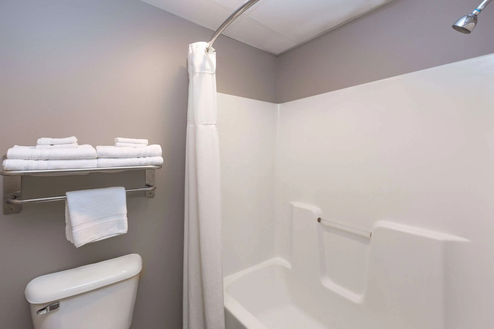 Super 8 by Wyndham Carroll/East