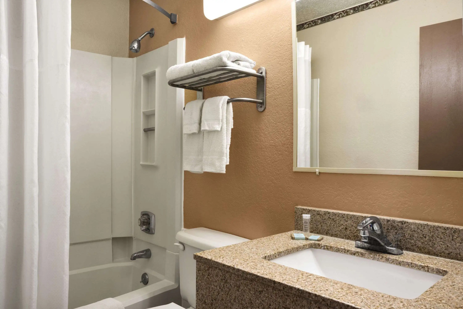 Travelodge by Wyndham Battle Creek