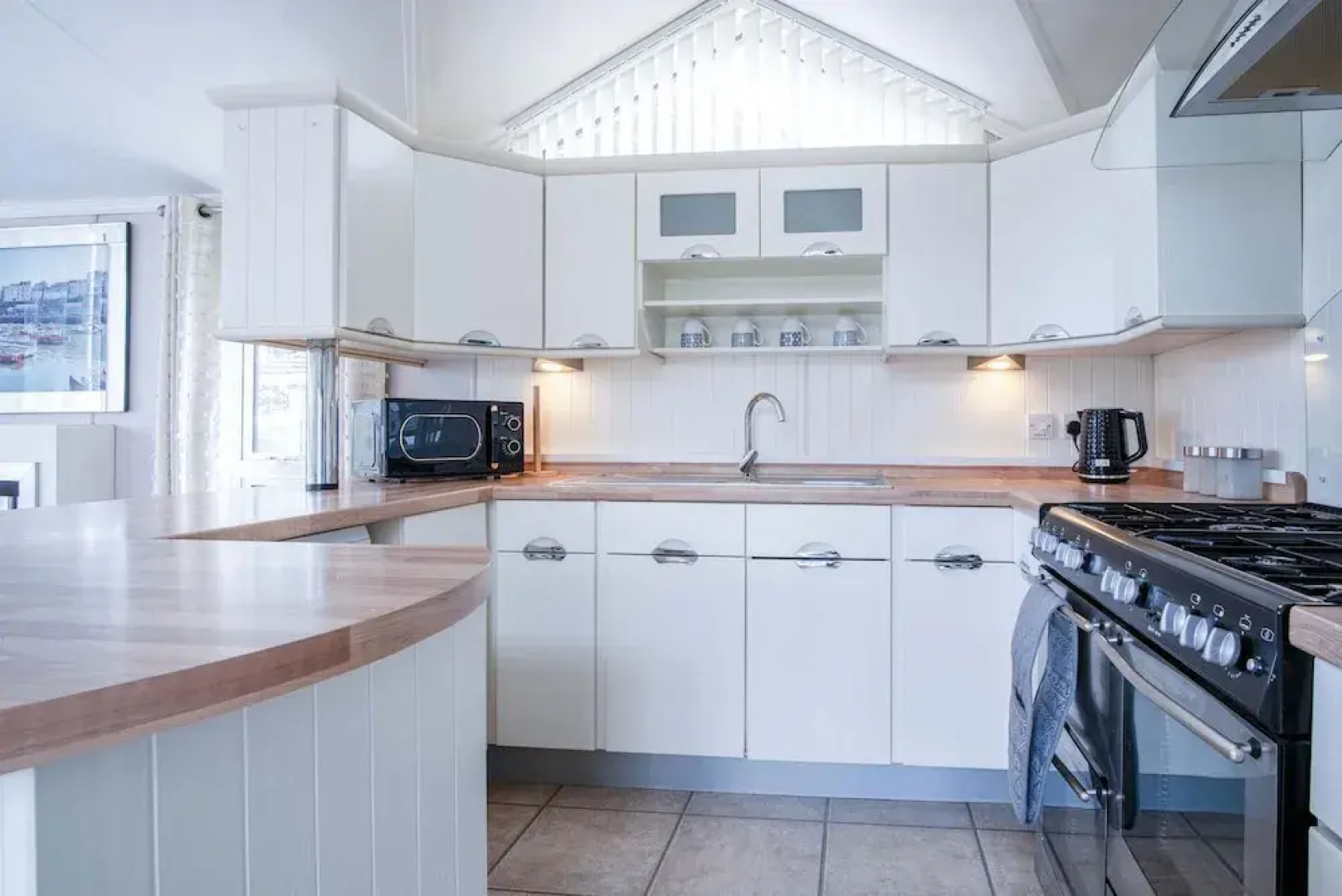 2 Manor Lodge - 2 Bedroom Lodge - Pendine