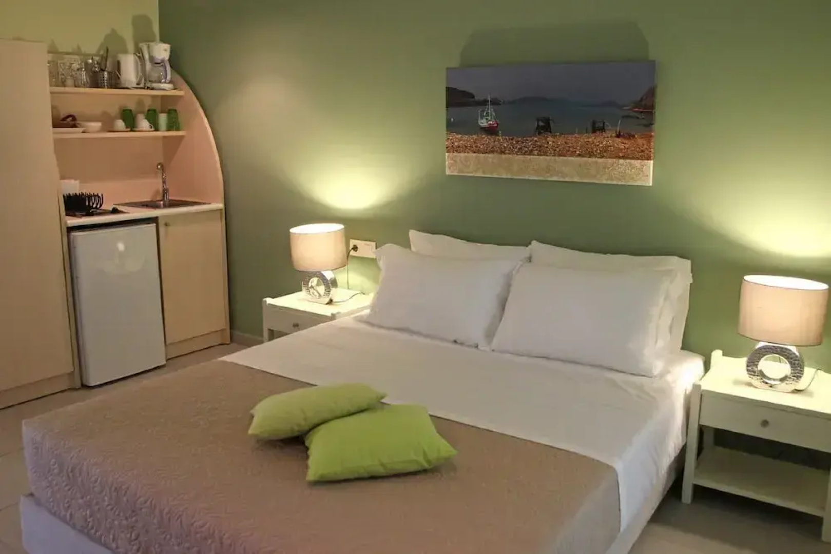 Effi Apartments