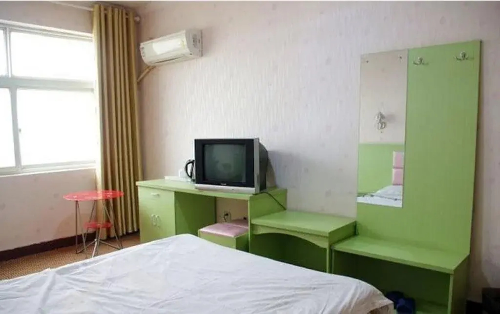 Tianhe Fashion Express Hotel