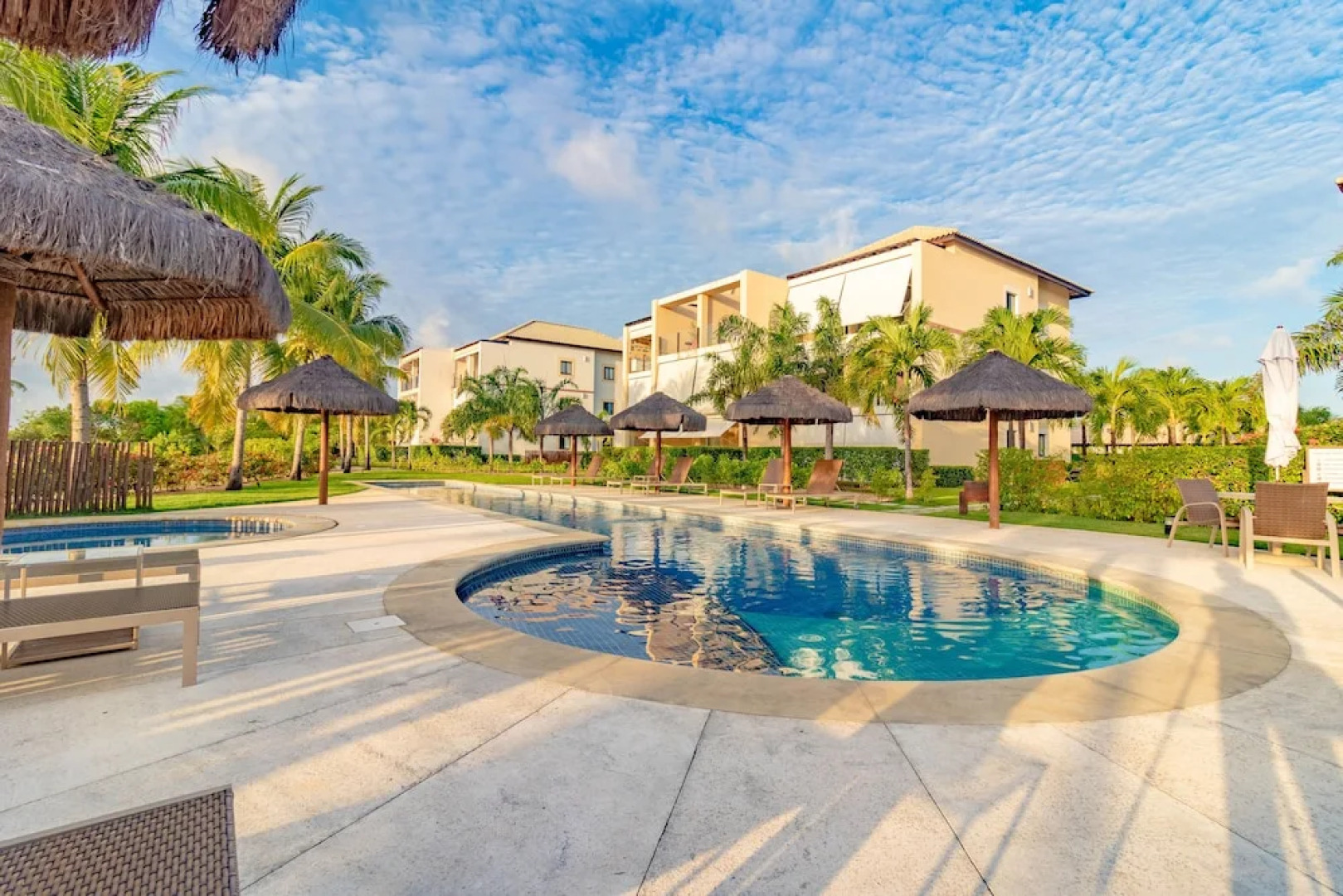 PF06 Ótimo Ap 2 Quartos - Praia do Forte