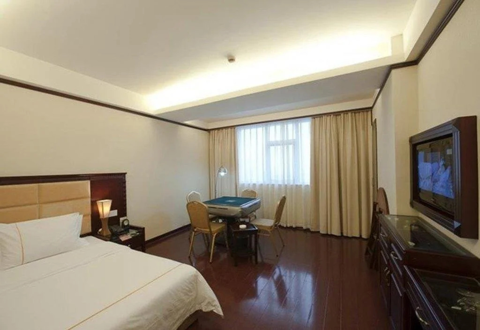 Taihe Hotel