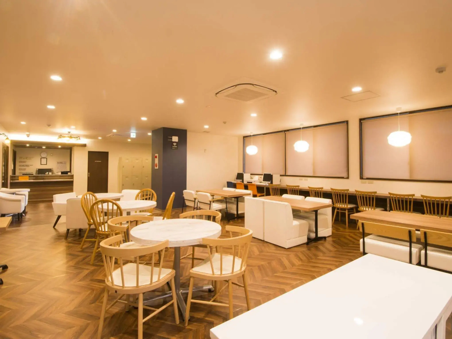 Guest House Rojiura - Hostel