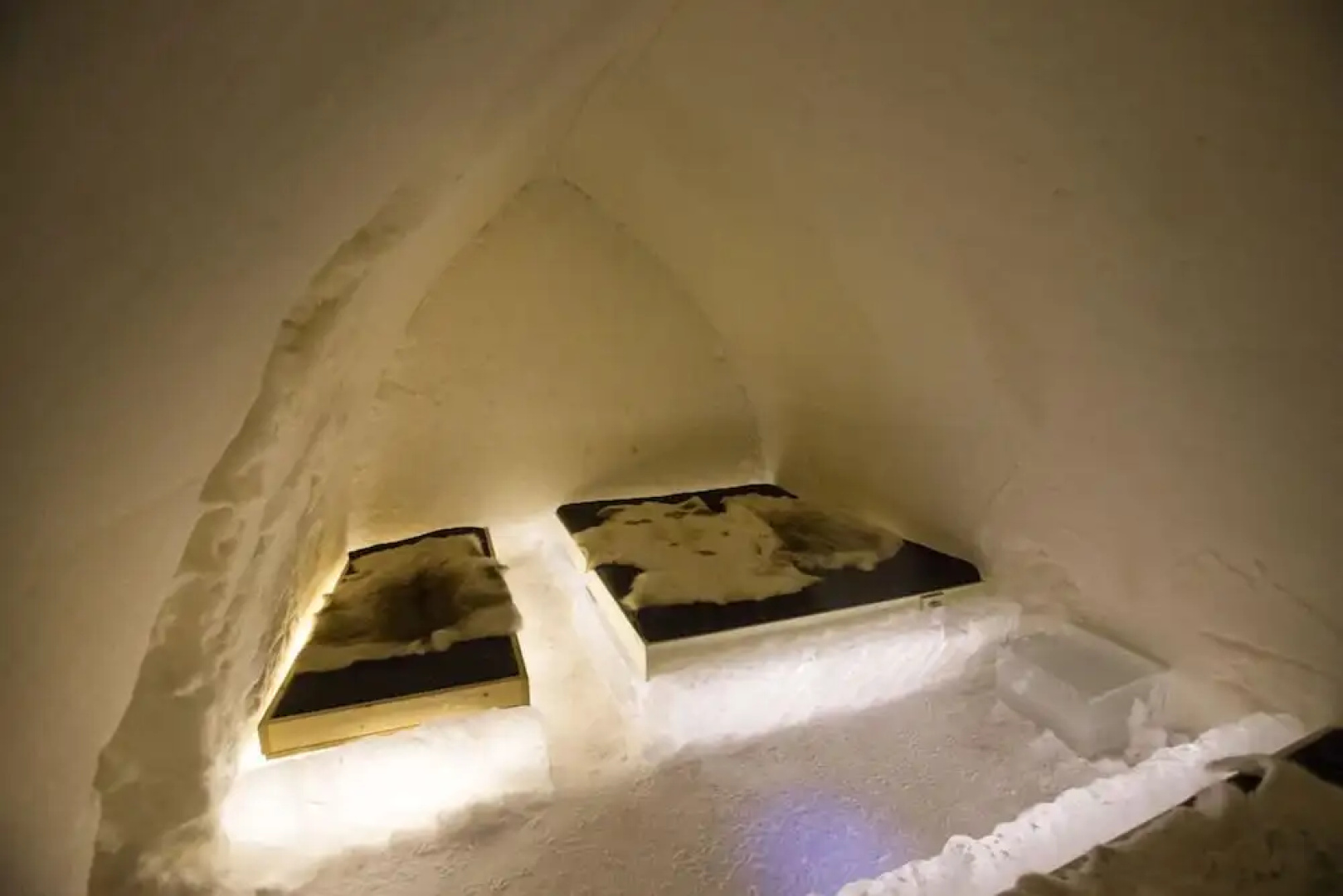 Arctic SnowHotel & Glass Igloos