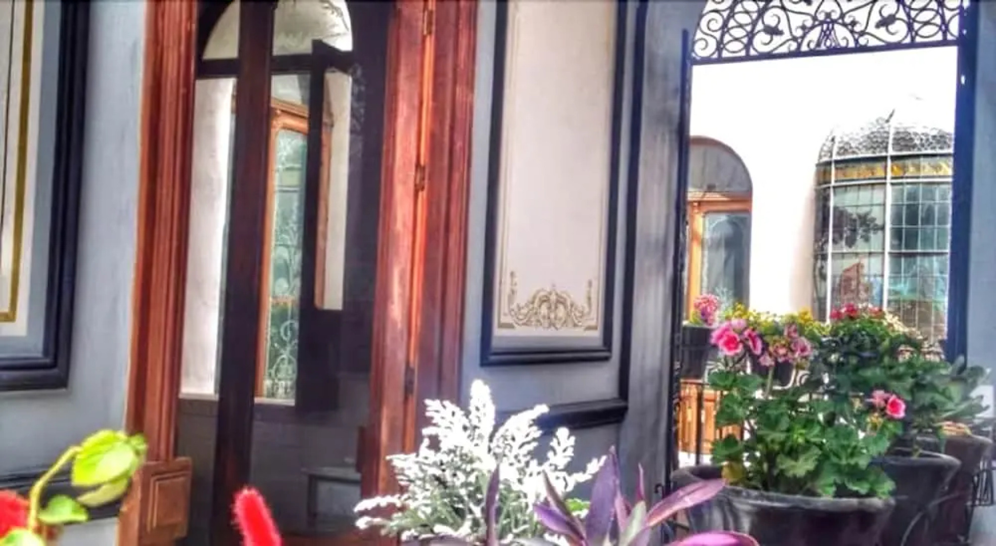 Leonora Hostal - Hostel