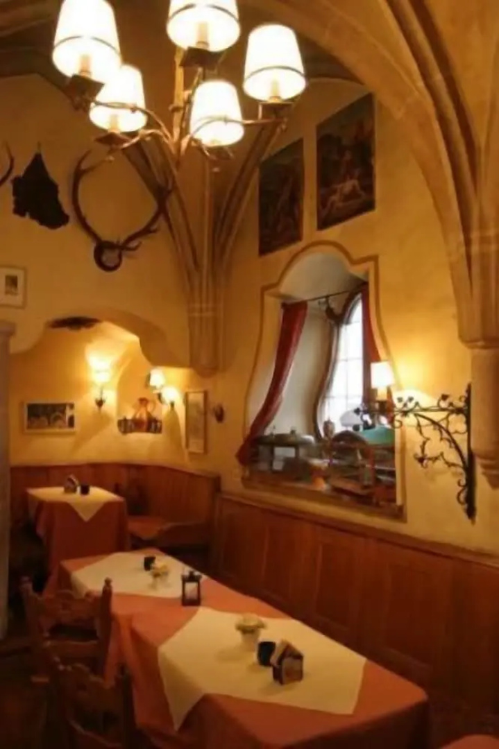 Alpenrose Traditionsgasthof Mittenwald