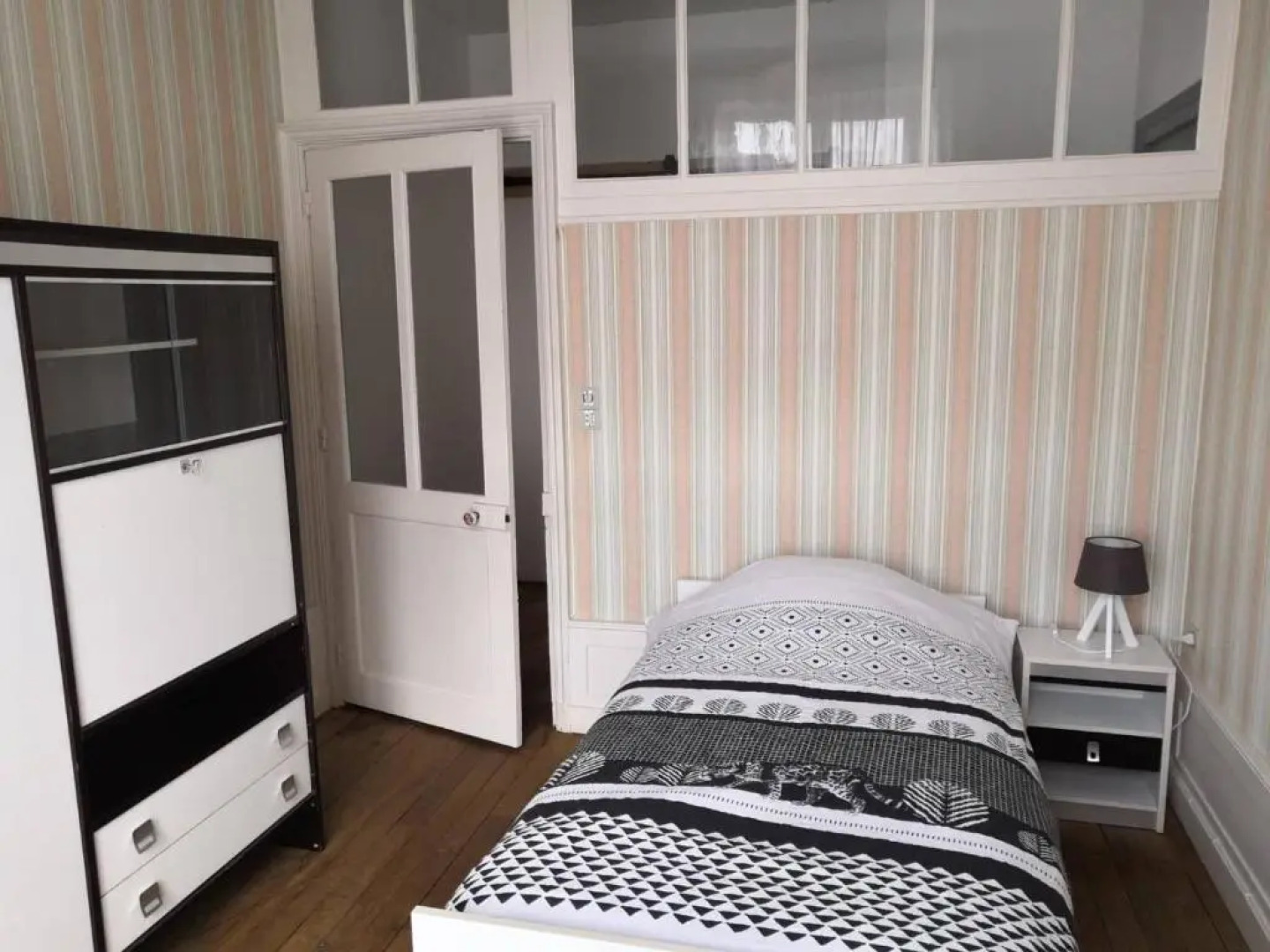 Gray centre ville avec vue sur Saône