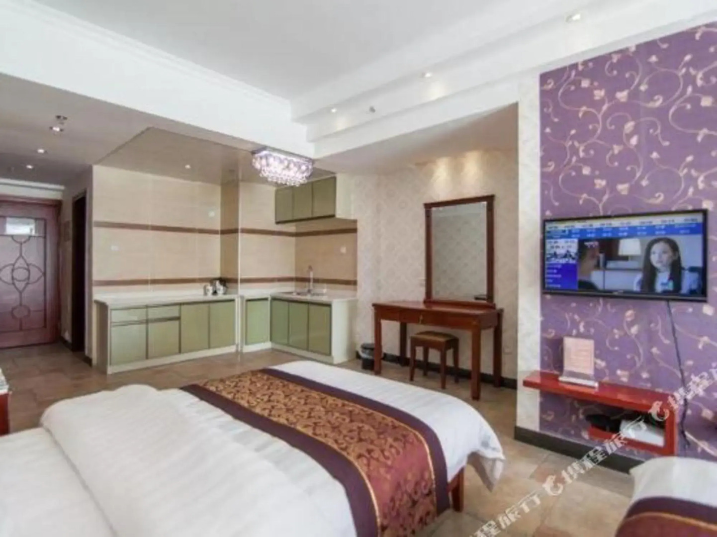 Yiju Hotel (Xining Railway Station Xinqian Guoji)