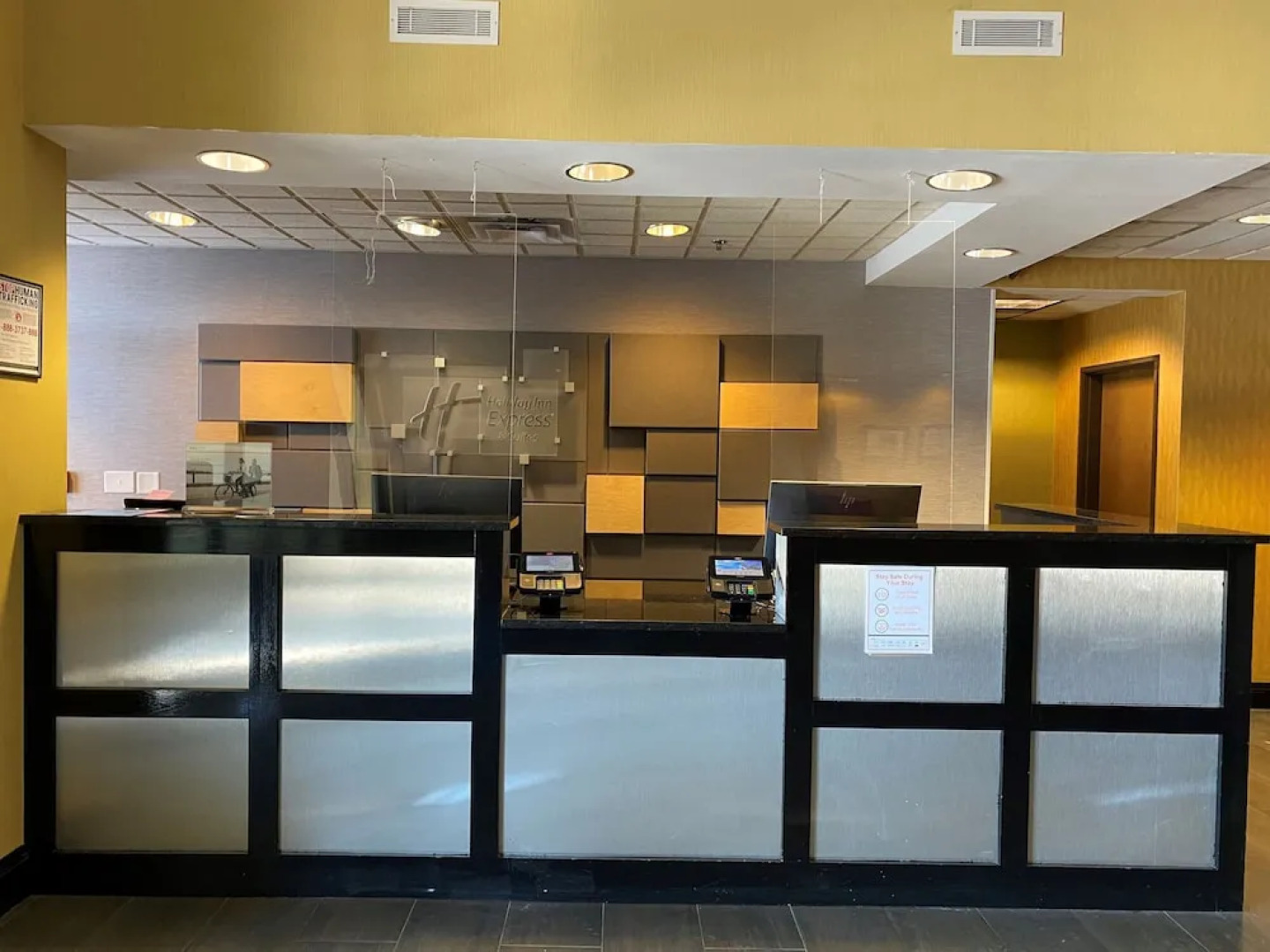 Holiday Inn Express St. Louis Arpt - Maryland Hgts