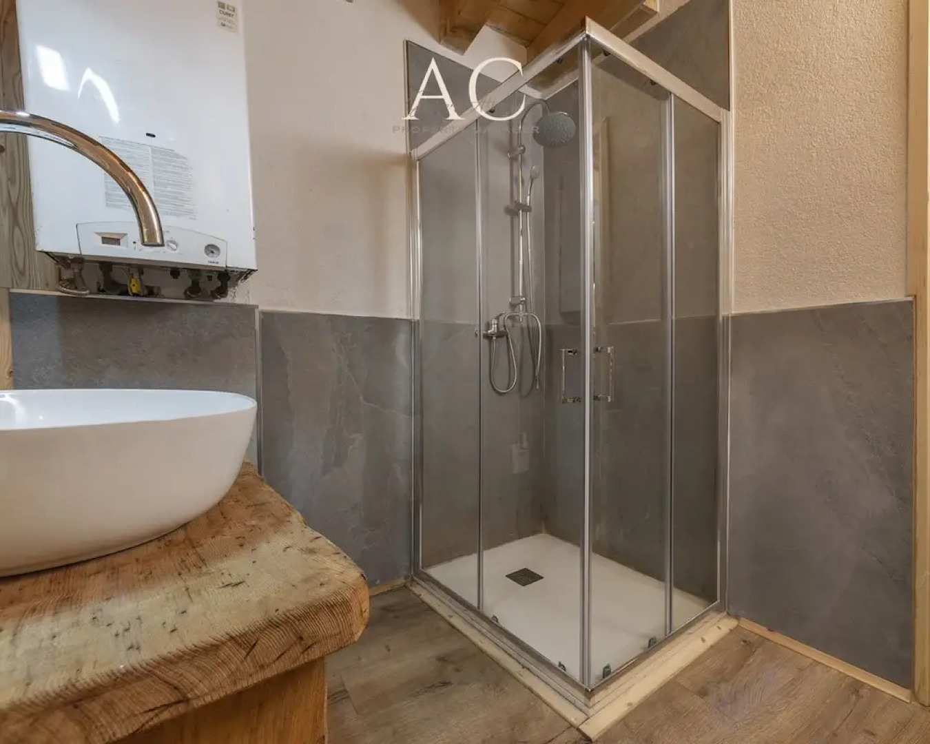 Wood Harmony in Vione