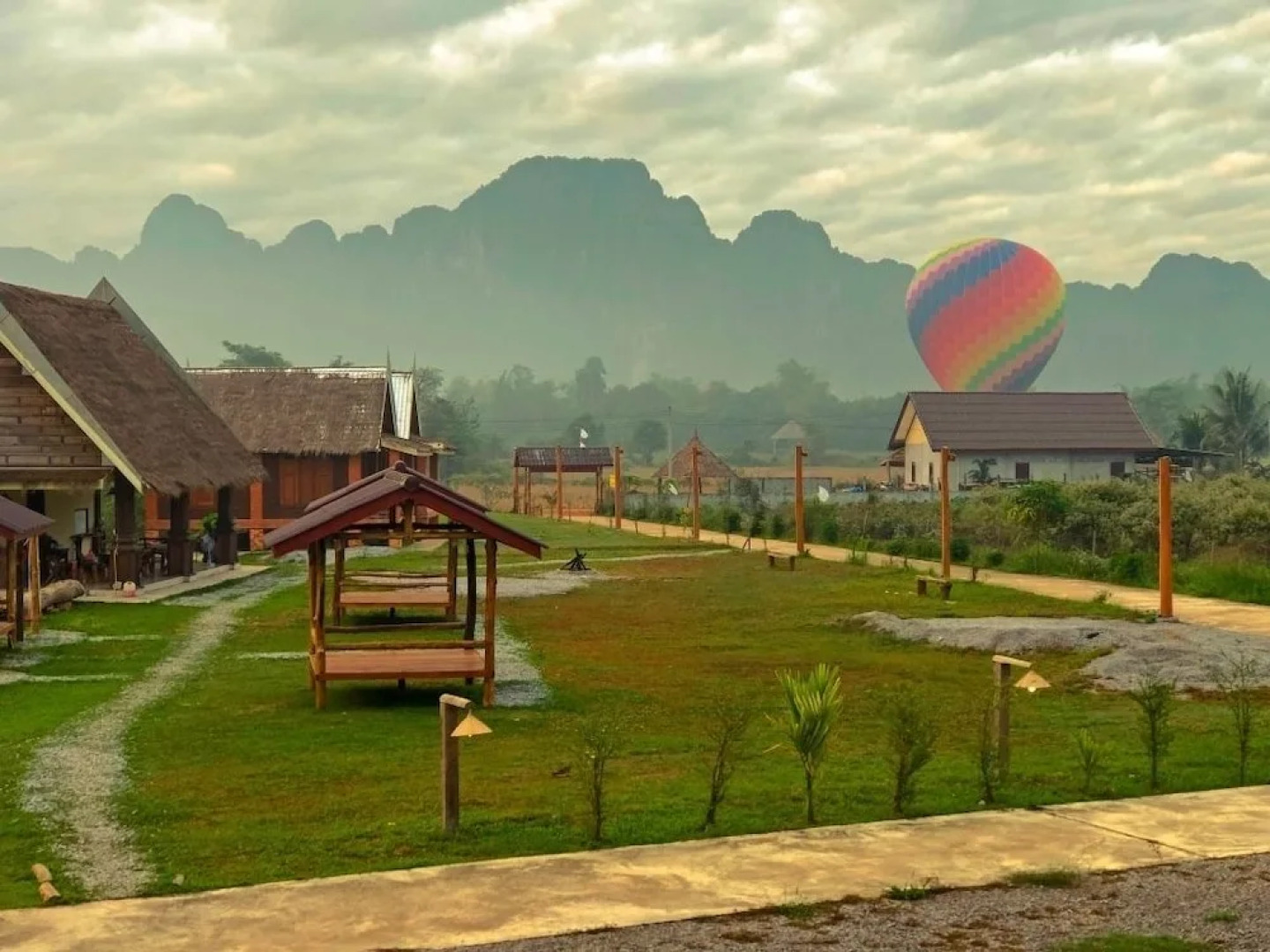 Padaeng Mountain View Resort