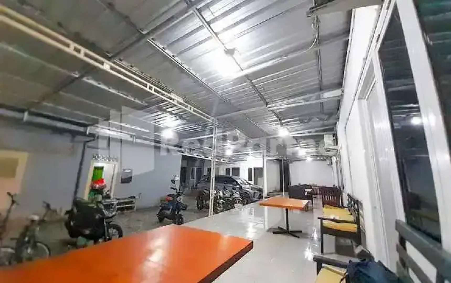 LH101 Guest House Syariah near Makam Sunan Bonang RedPartner