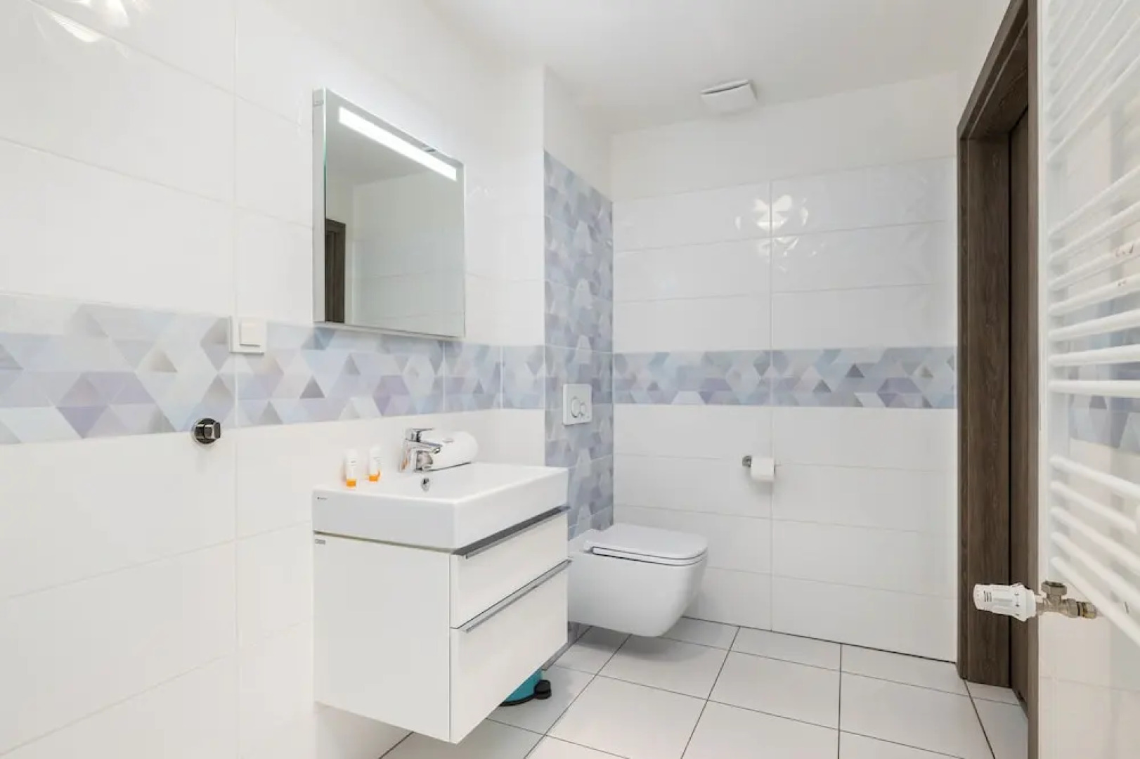 Sweet Apartment Five Seas by Renters