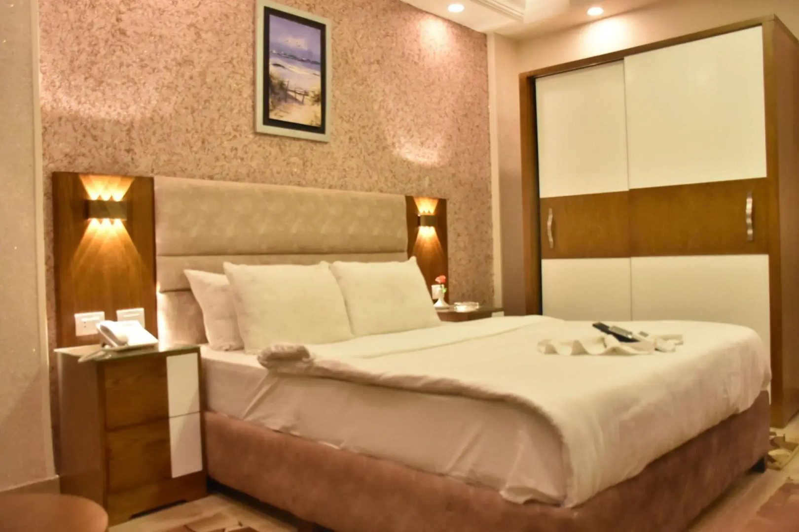 Jewel Al Nasr Hotel & Apartments