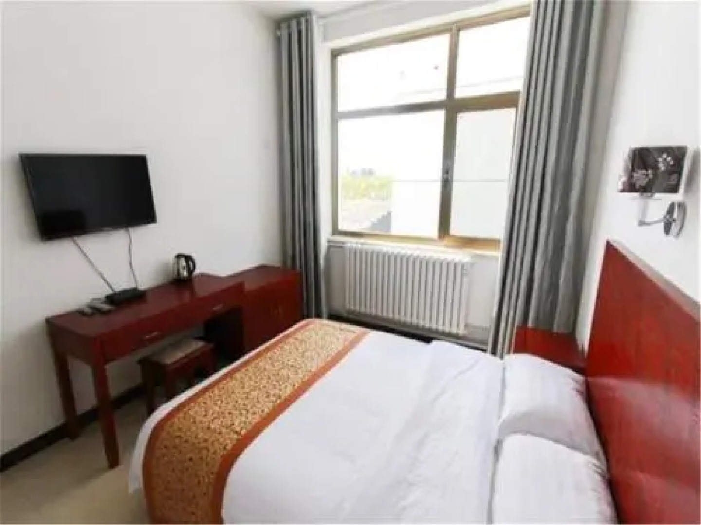 Yijie Holiday Hotel Fengning Lazhaying