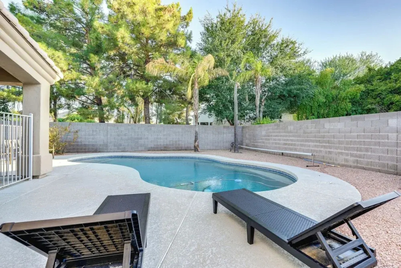 Heated Pool & Fire Pit: Family Home in Chandler