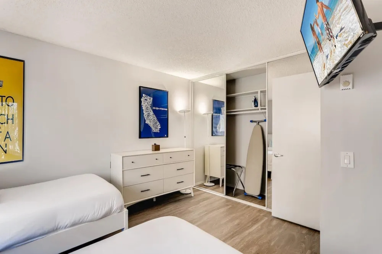 Private Entrance - 2BR Next To Ritz Carlton - Walk Down to Ocean! (MB1)