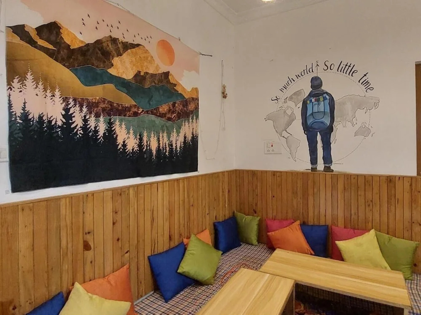 The Lost Hostels-Bir - Landing Site