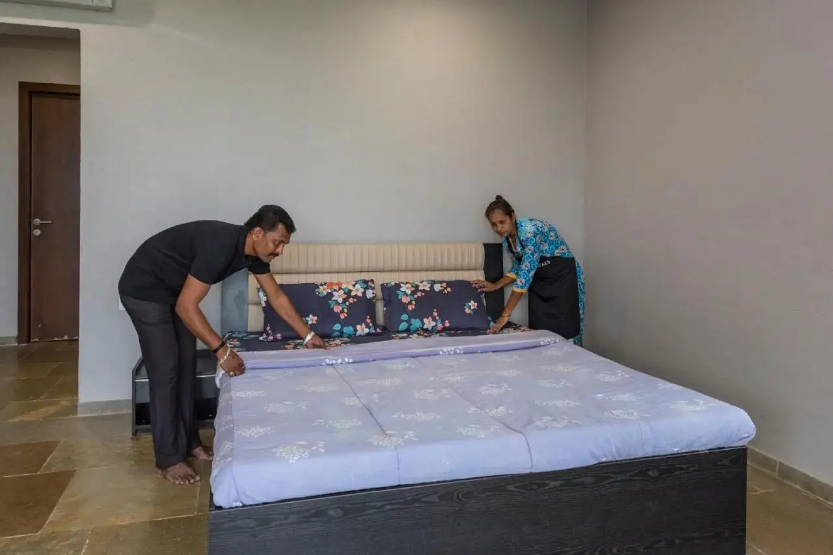 SaffronStays Rose Vineyard by the Lake