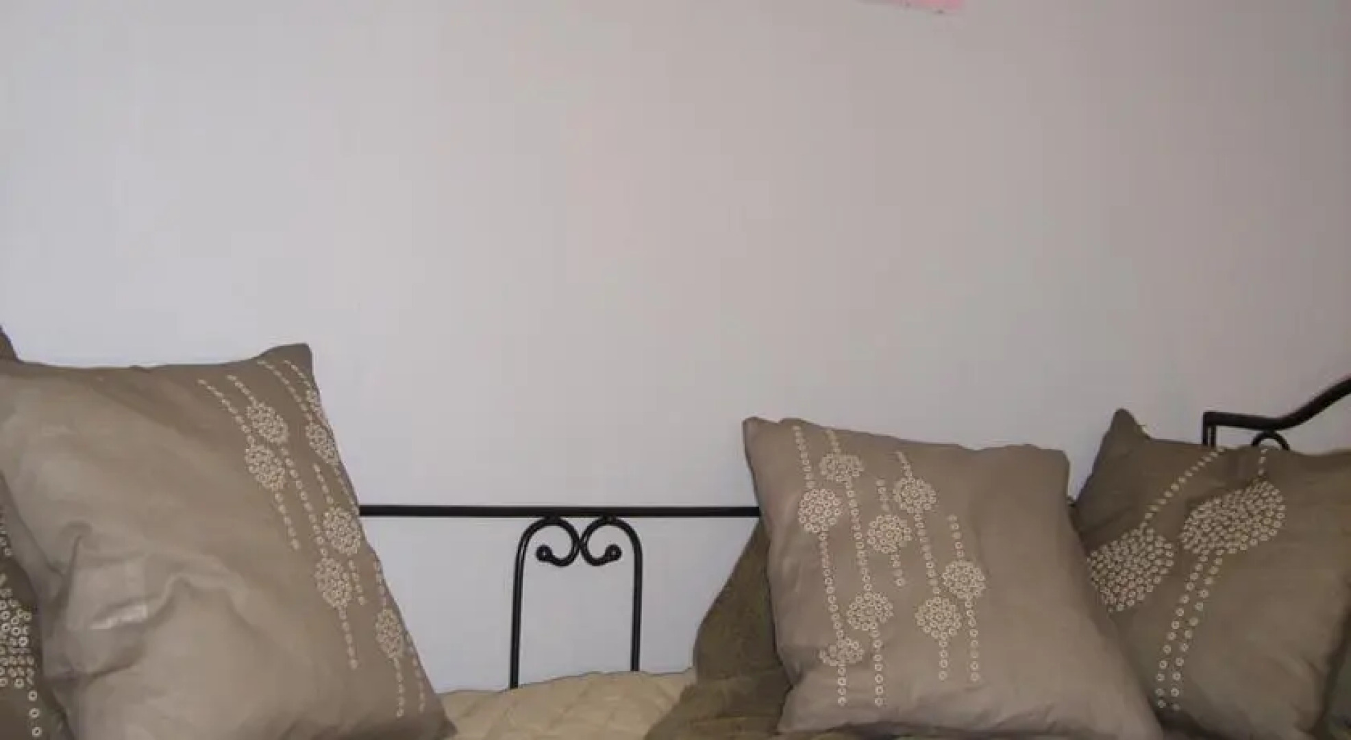 La Cigale au Bord de Leau