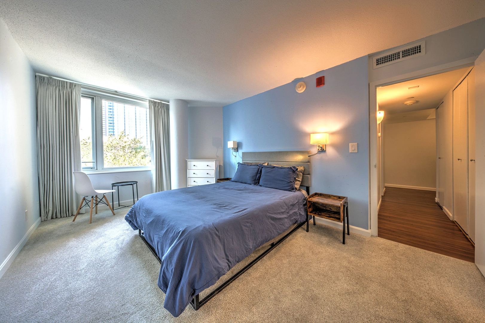 Outstanding Upgraded Luxury Apt!