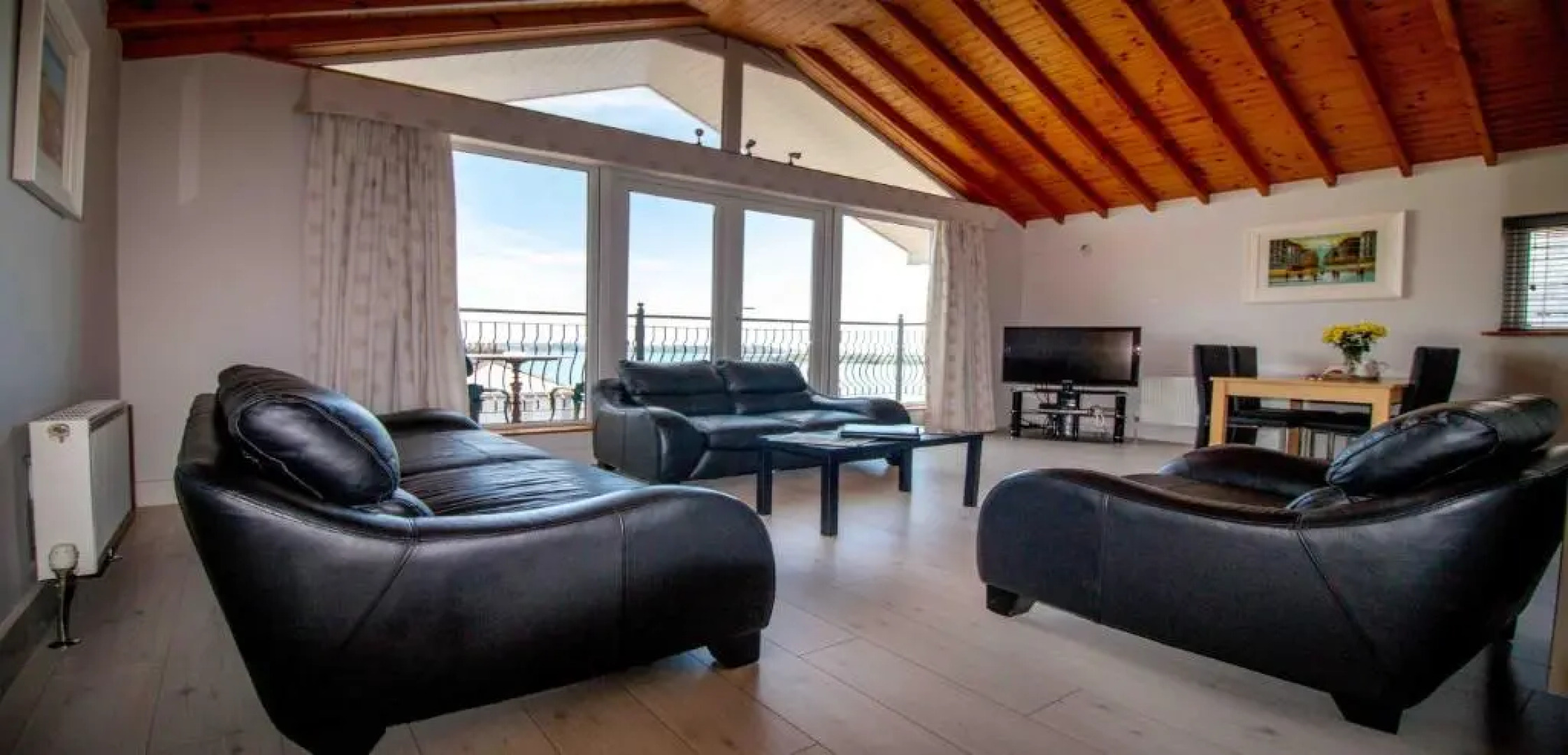 Bella Vista Hotel & Self Catering Suites