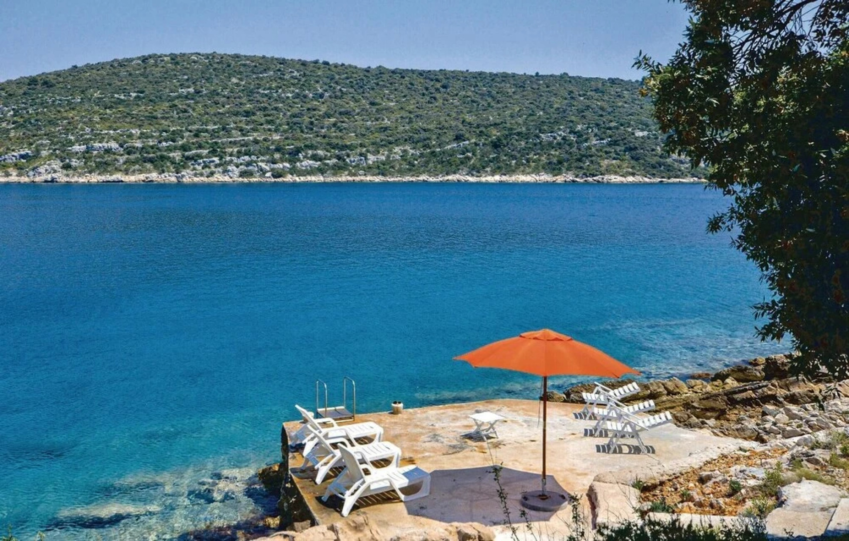 Stunning Apartment in Drvenik Veliki With 2 Bedrooms and Wifi