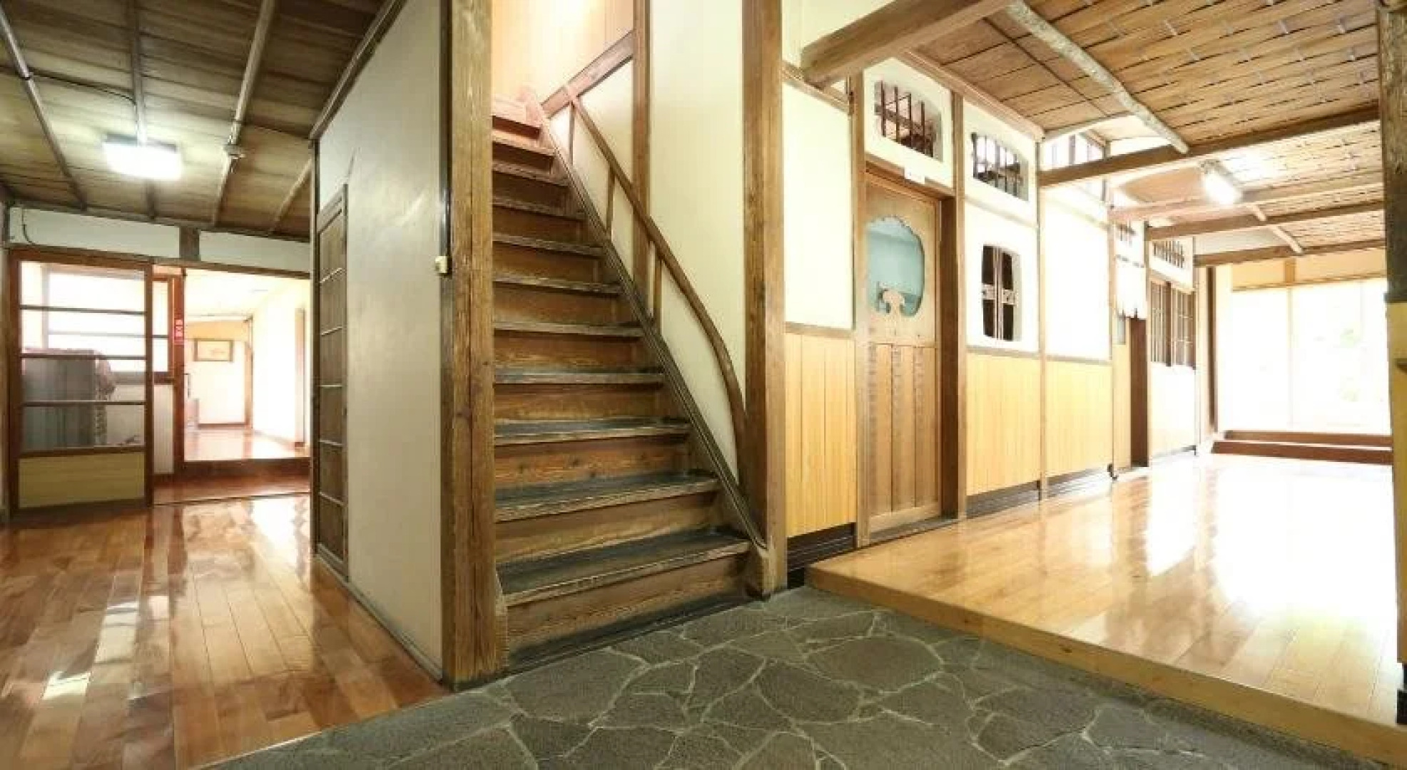 Yanagawa Wakariki Ryokan