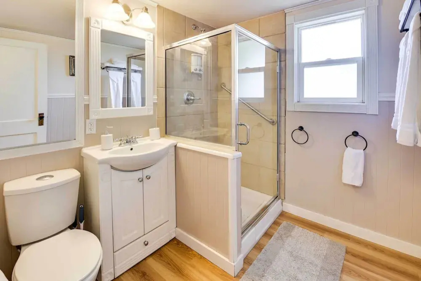 Spacious Wyoming Retreat: Fishing & Hunting