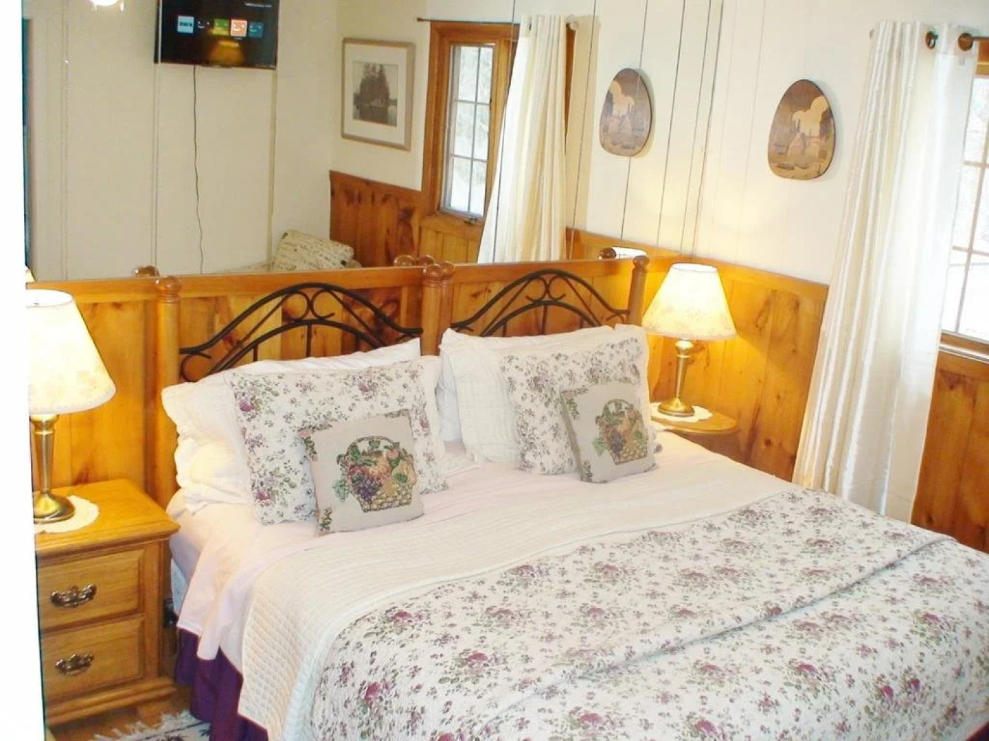 Country Charm Bed and Breakfast